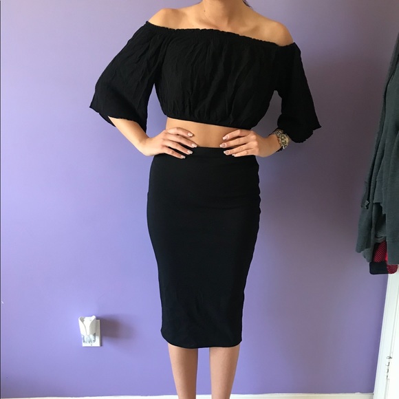 Dresses & Skirts - Black pencil skirt